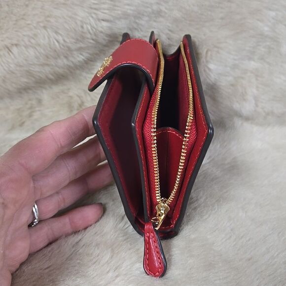 COACH SIGNATURE MEDIUM CORNER ZIP WALLET, BROWN, BLACK AND RED - NEW - Picture 9 of 12